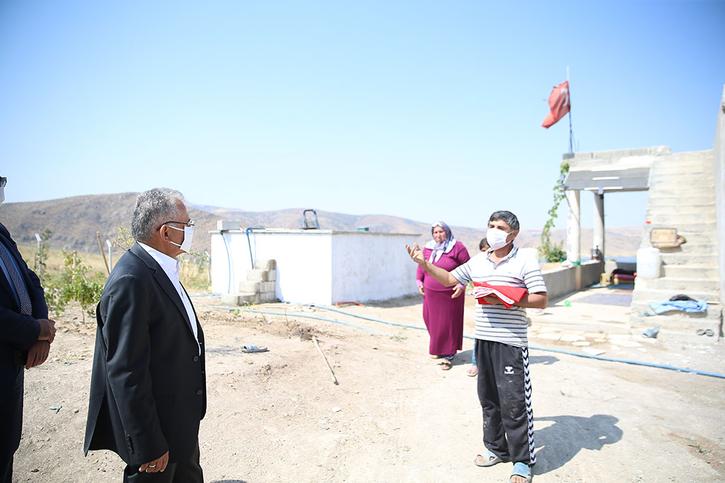Başkan Büyükkılıç'ın "Türk Bayrağı" Hassasiyeti 