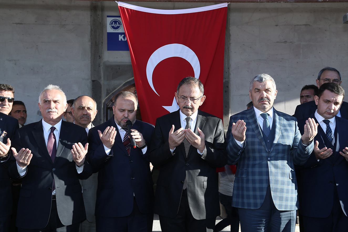 Bakan ve Başkan Yeşilhisar'da