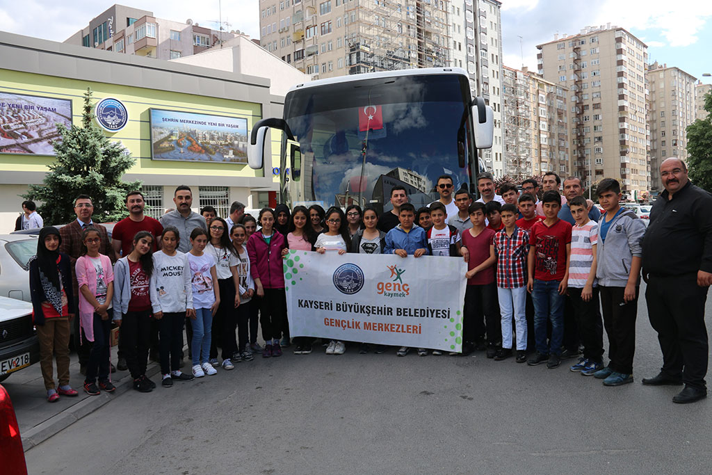 Çelik'ten Öğrencilere Çanakkale Armağanı