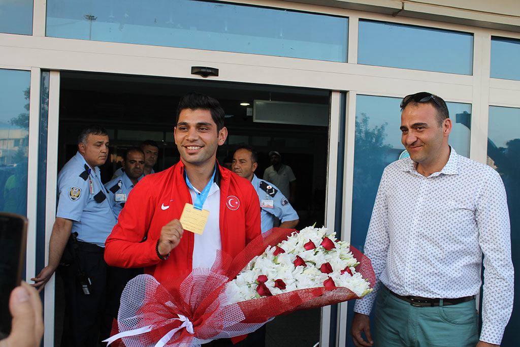 Şampiyonu Spor A.Ş Karşıladı