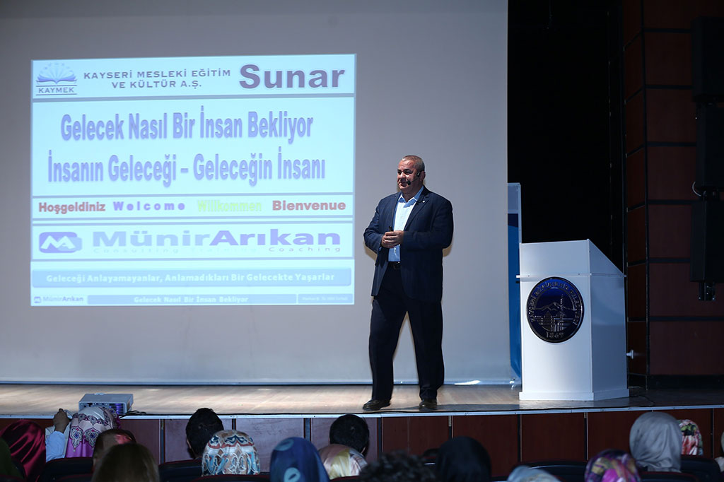 Gelecek Nasıl Bir İnsan İstiyor?