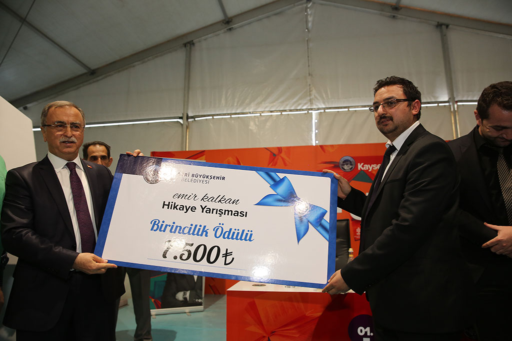 Hikaye Yarışmasının Ödülleri Verildi