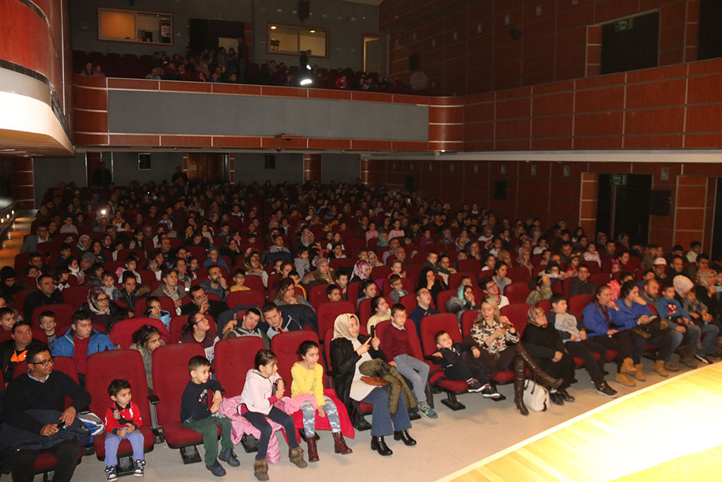 Büyükşehir'den Her Hafta Çocuk Tiyatrosu 