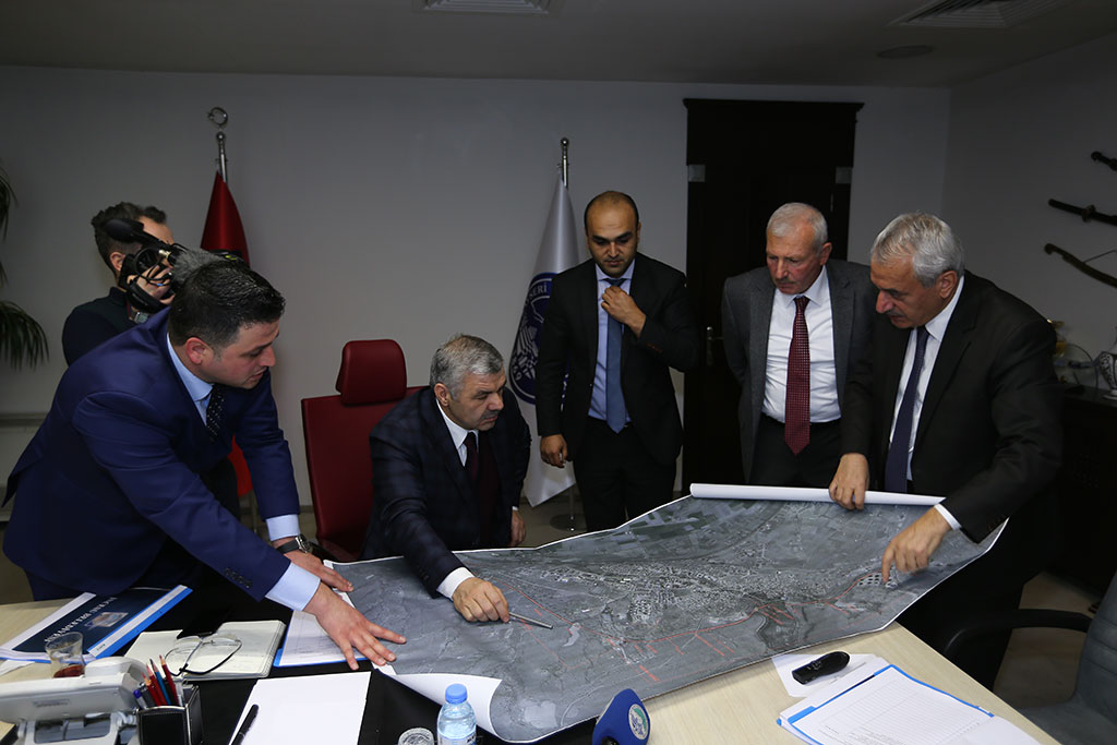 Başkan Çelik'ten İlçeler Zirvesi