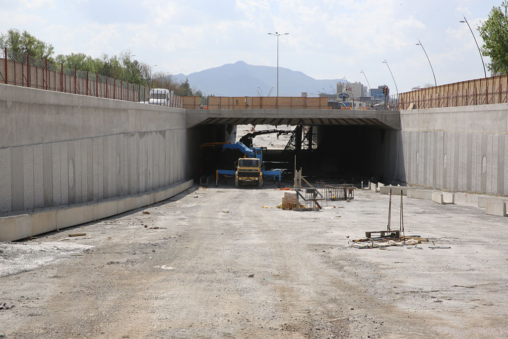 Fuzuli Katlı Kavşağı Açılış İçin Gün Sayıyor