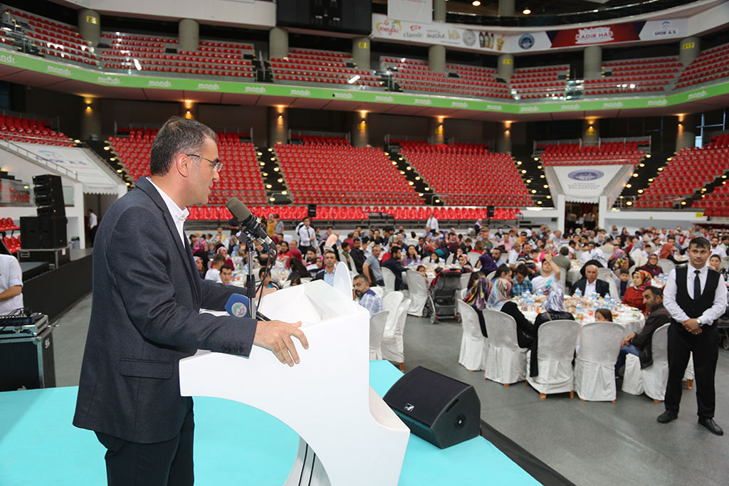 Büyükşehir Ailesi İftarda
