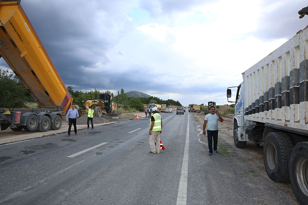 Başakpınar Yolu Asfaltlanıyor
