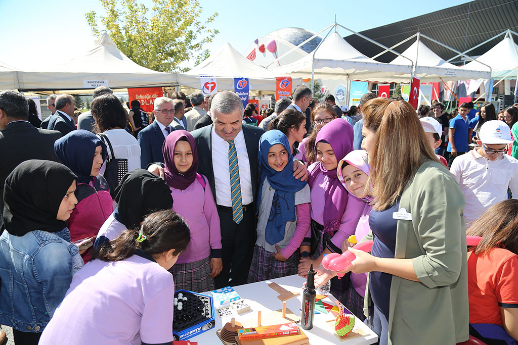 Kayseri Bilim Şenliği Başladı