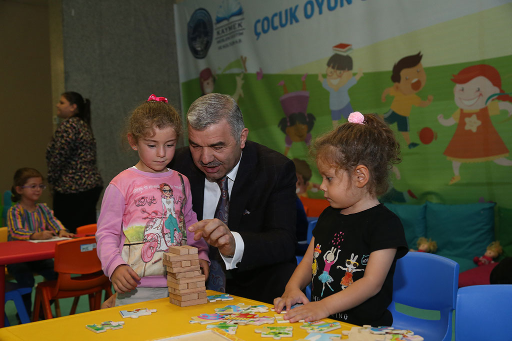 Başkan Çelik Kitap Fuarı'nda