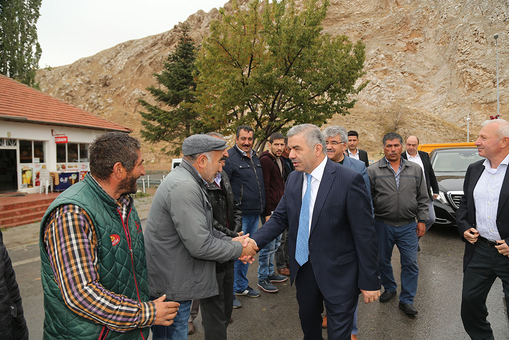 Büyükşehir, İlçelere Yatırımda Hız Kesmiyor