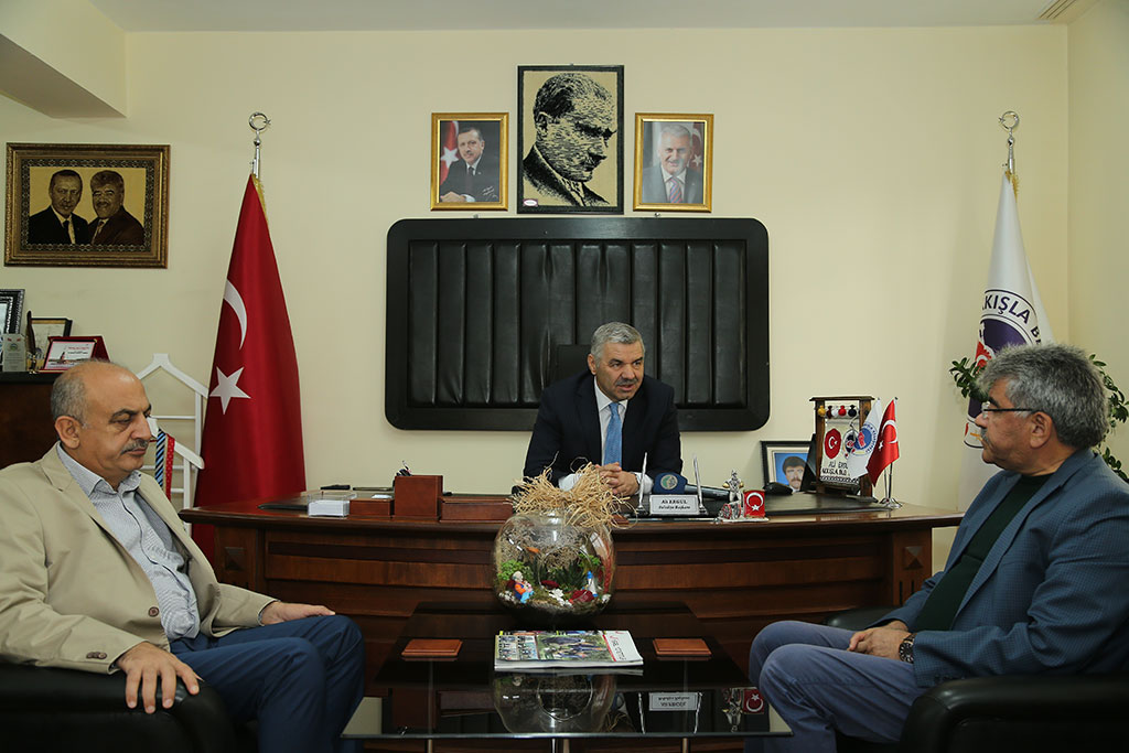 Büyükşehir, İlçelere Yatırımda Hız Kesmiyor