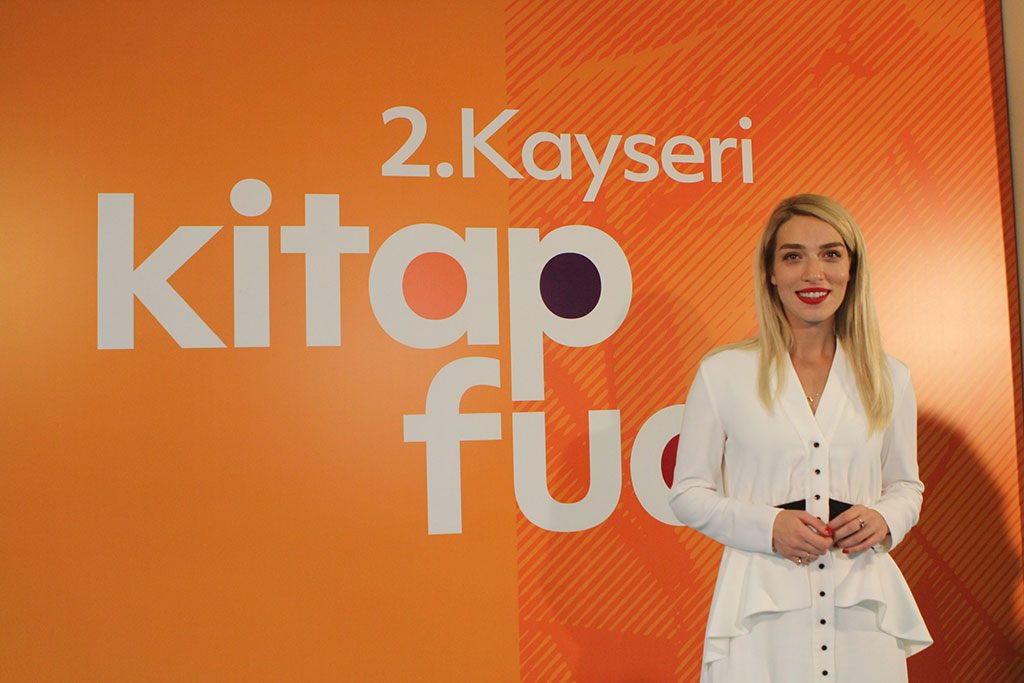 Okuyan Şehrin Muhteşem Fuarı