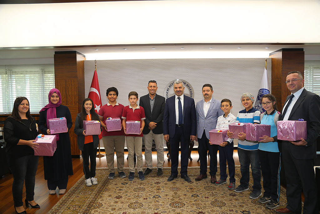 Güneşin Enerjik Öğrencileri