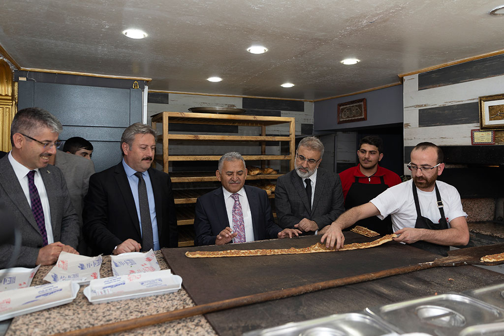 Başkan'dan Esnaf Ziyareti