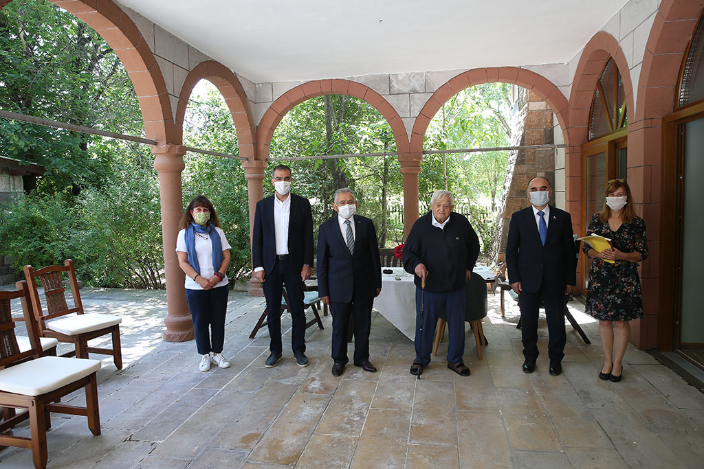 Başkan Büyükkılıç Asker Karavanasında