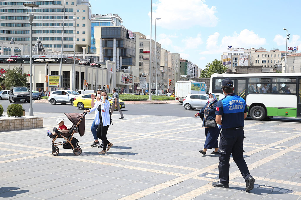 Büyükşehir Zabıta Ekipleri Denetimleri Sürdürüyor