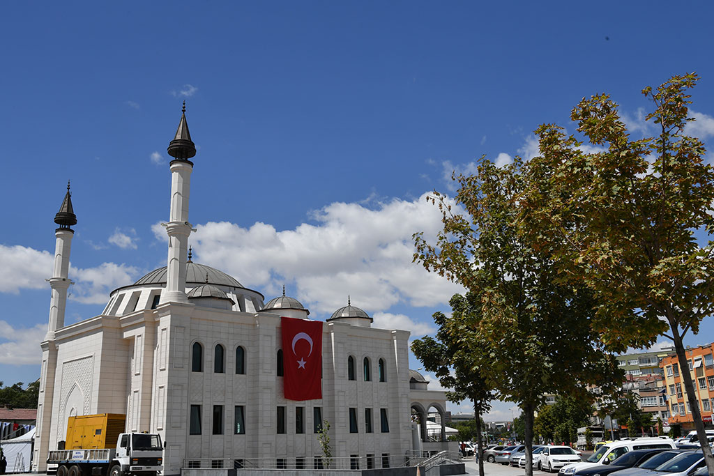 Başkan Büyükkılıç Recep Mamur Camii Açılışına Katıldı 