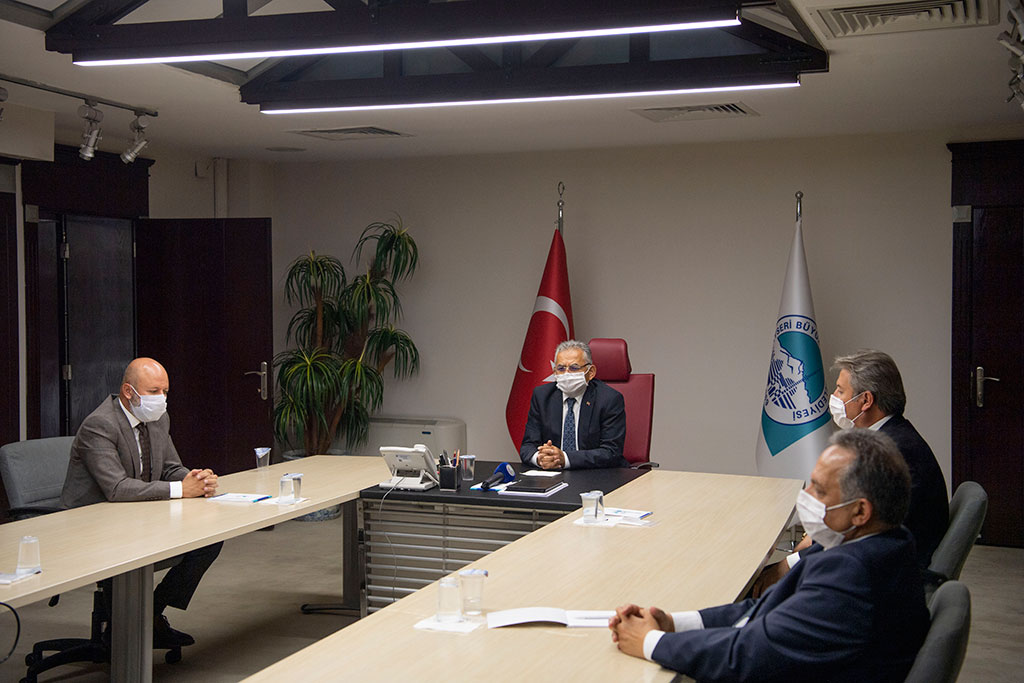 Büyükkılıç'tan 