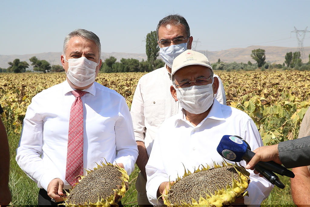 Başkan Büyükkılıç, Üretime ve Üreticiye Hep Destek Veriyor