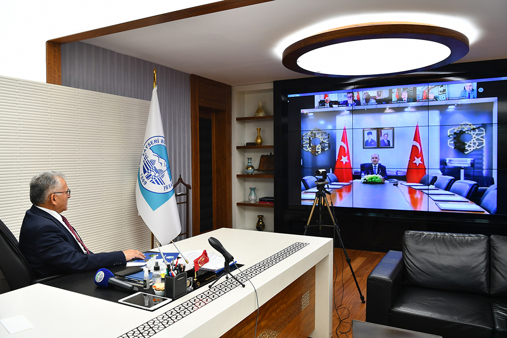 Büyükkılıç'tan 