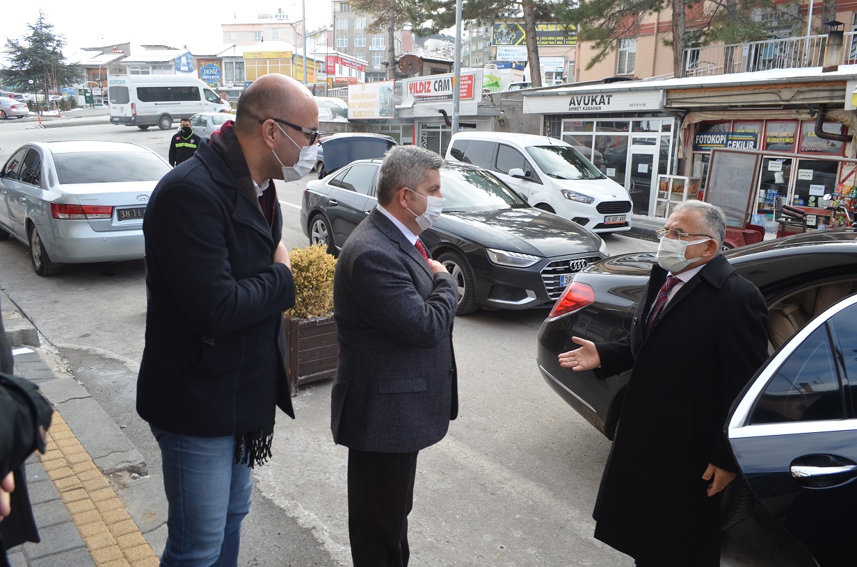 Başkan Büyükkılıç, Gilaburusu Şifa, El Dokuma Halısı Meşhur Bünyan’da