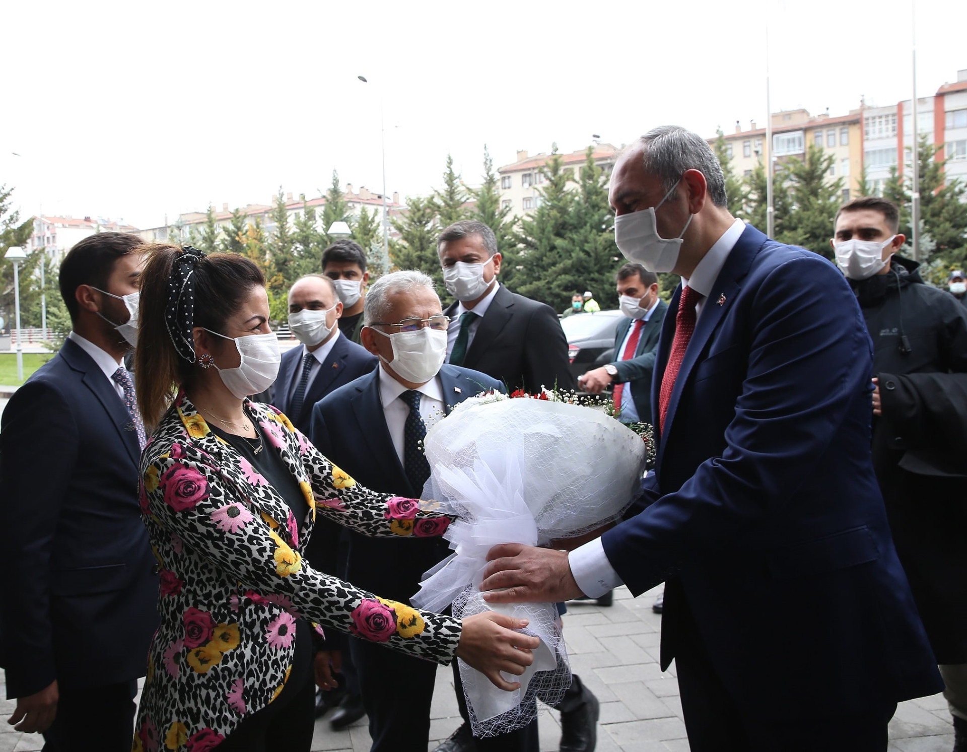 Adalet Bakanı Gül, Büyükşehir’i Ziyaret Etti, Büyükkılıç’tan Övgüyle Bahsetti