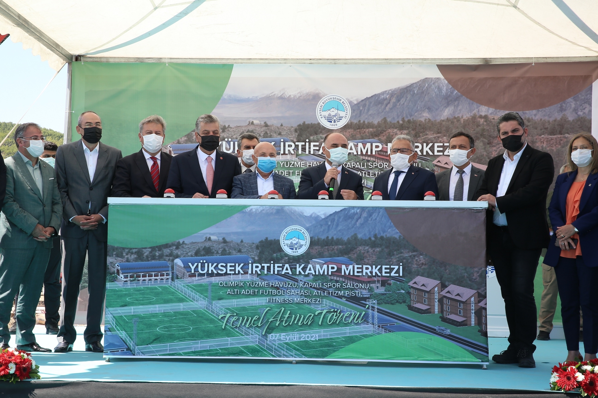 Başkan Büyükkılıç'tan 1 Ayda 8 Temel Atma 4 Açılış