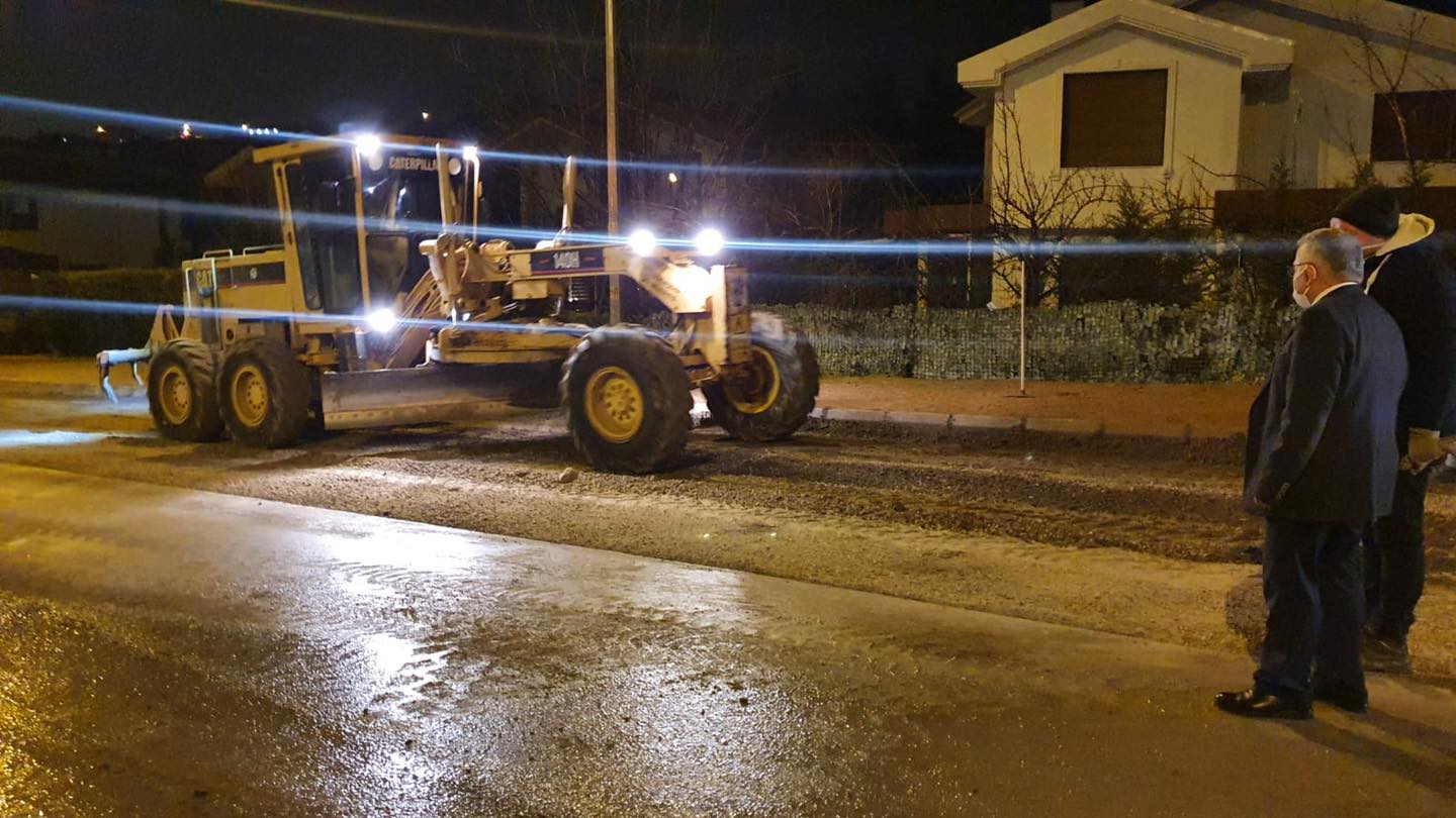 Başkan Büyükkılıç, Gece Gündüz Demeden Yatırımları Yerinde Denetliyor