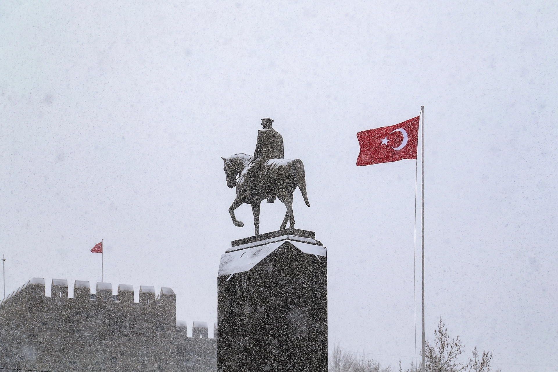 Büyükşehir Ekipleri, Karla Mücadele için Teyakkuzda