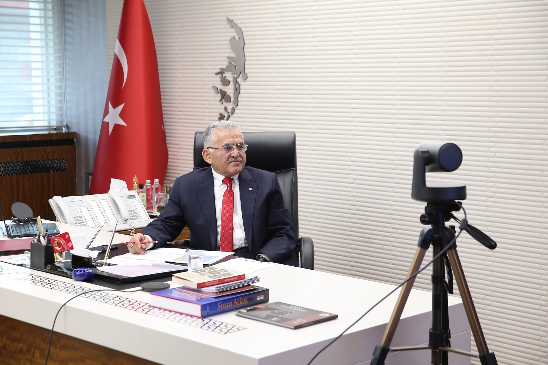 Başkan Büyükkılıç Oran Kalkınma Ajansı Toplantısı'na Katıldı