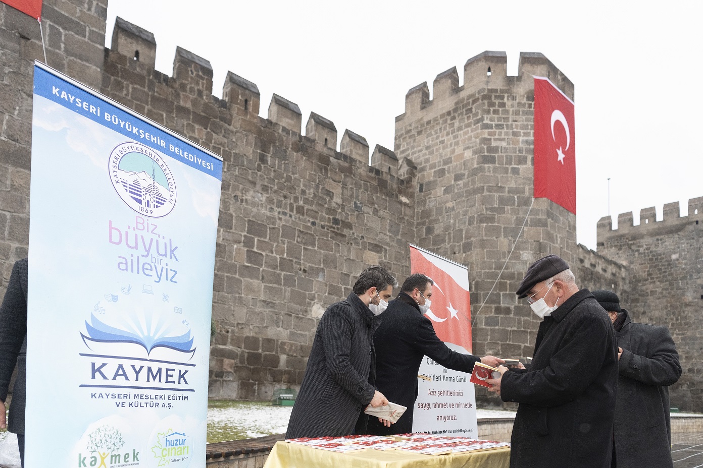 KAYMEK, 2 Bin Adet İstiklâl Ajandası Dağıttı
