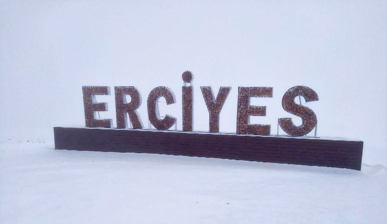 Erciyes, Sonbaharda Beyaz Gelinliğini Giydi