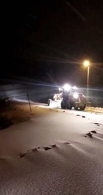 Büyükşehir, Tipiden Dolayı Kapanan 83 Kırsal Mahalle Yolunu Ulaşıma Açtı