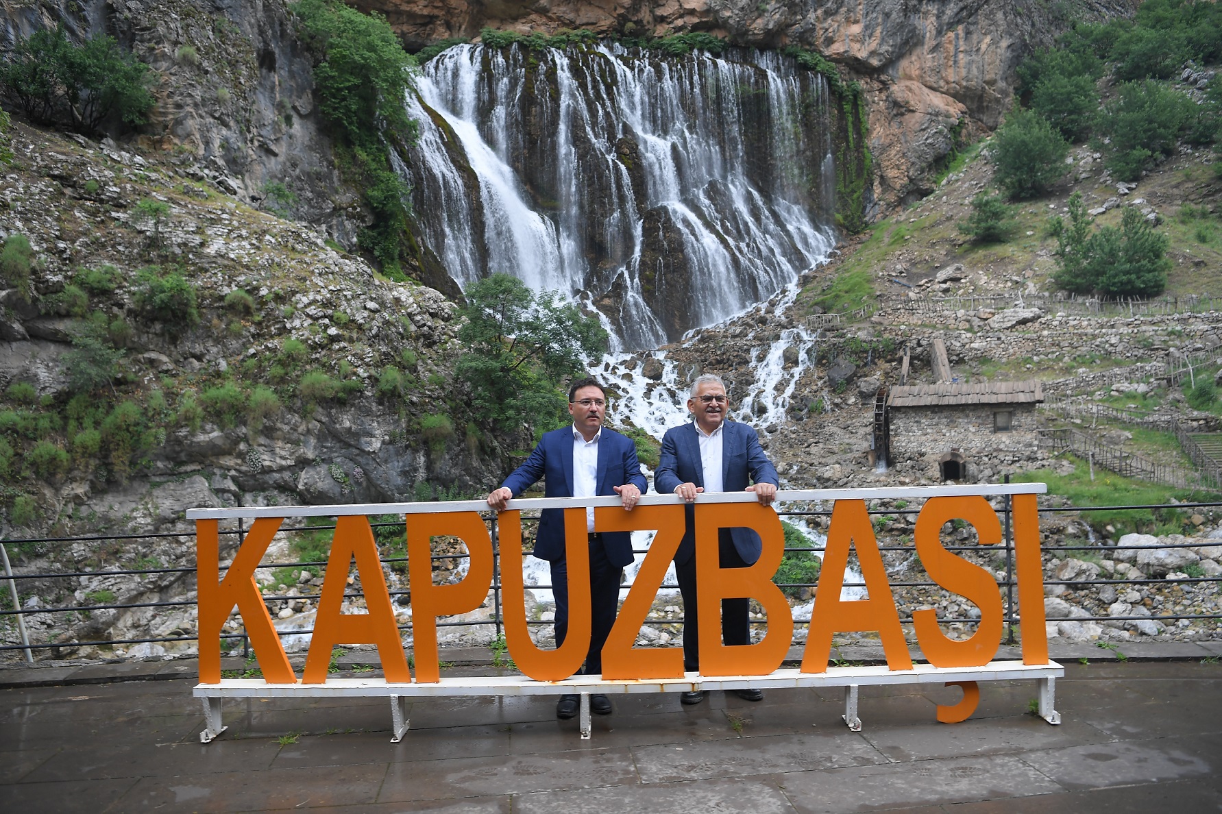 Vali Çiçek ve Başkan Büyükkılıç’tan Kapuzbaşı Şelaleleri’ne “Turistik” Dokunuşlar