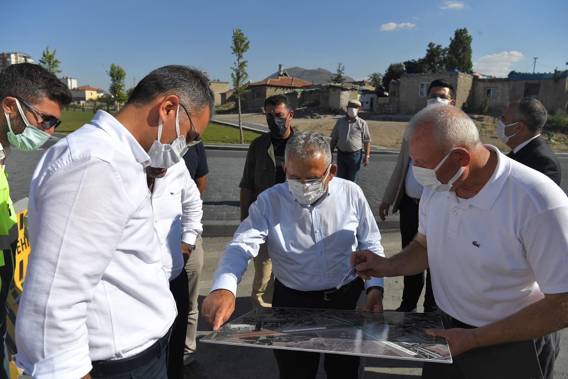 Başkan Büyükkılıç, Konforlu ve Güvenli Bir Ulaşım Ağı İçin Çalışıyor