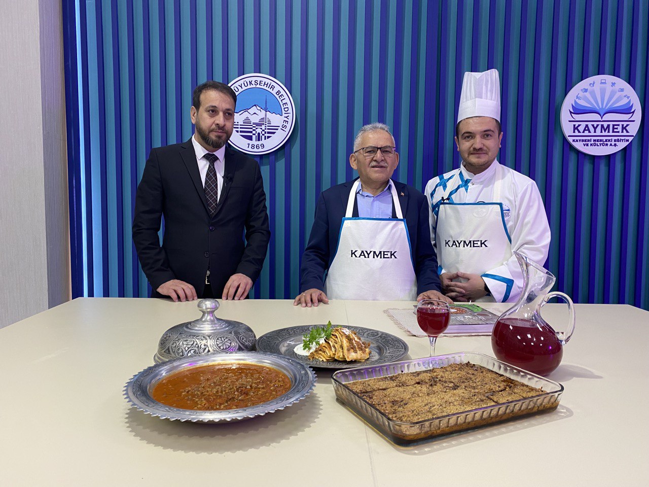 Başkan Büyükkılıç, KAYMEK Mutfağında Hünerlerini Sergiledi