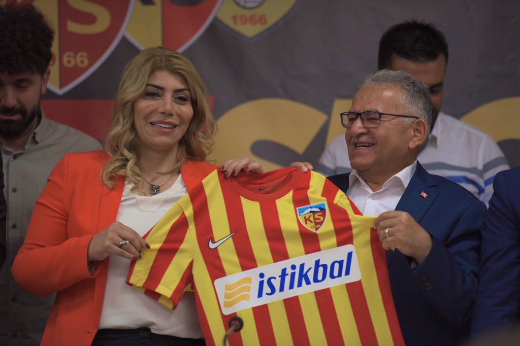 Başkan Büyükkılıç’tan Kayserispor’un Yeni Teknik Direktörü Atan’a: “Bu Şehir Senin Şehrin”