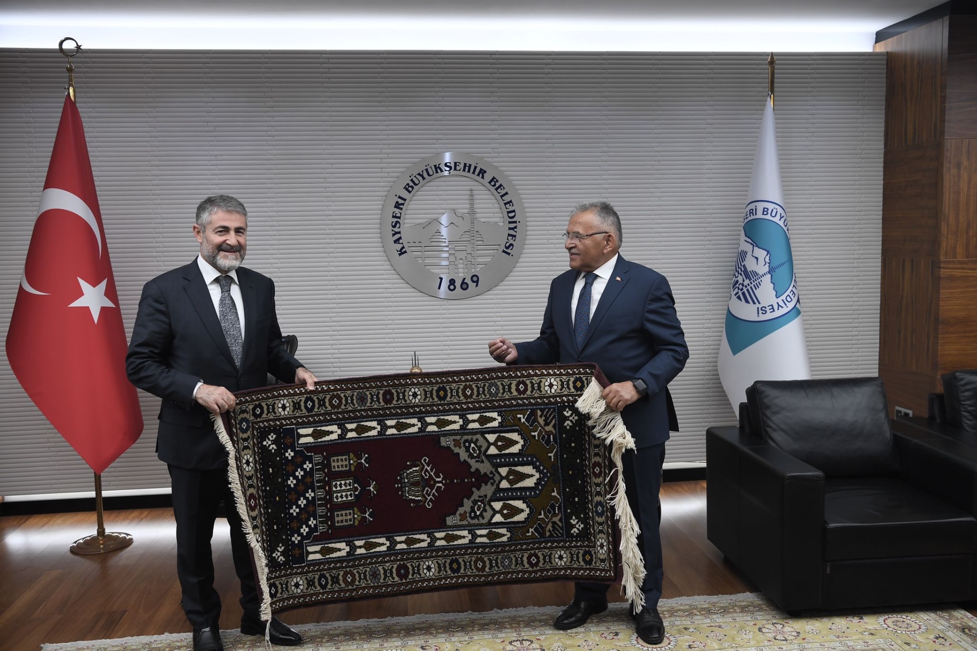 Hazine ve Maliye Bakanı Nebati’den Başkan Büyükkılıç’a Ziyaret