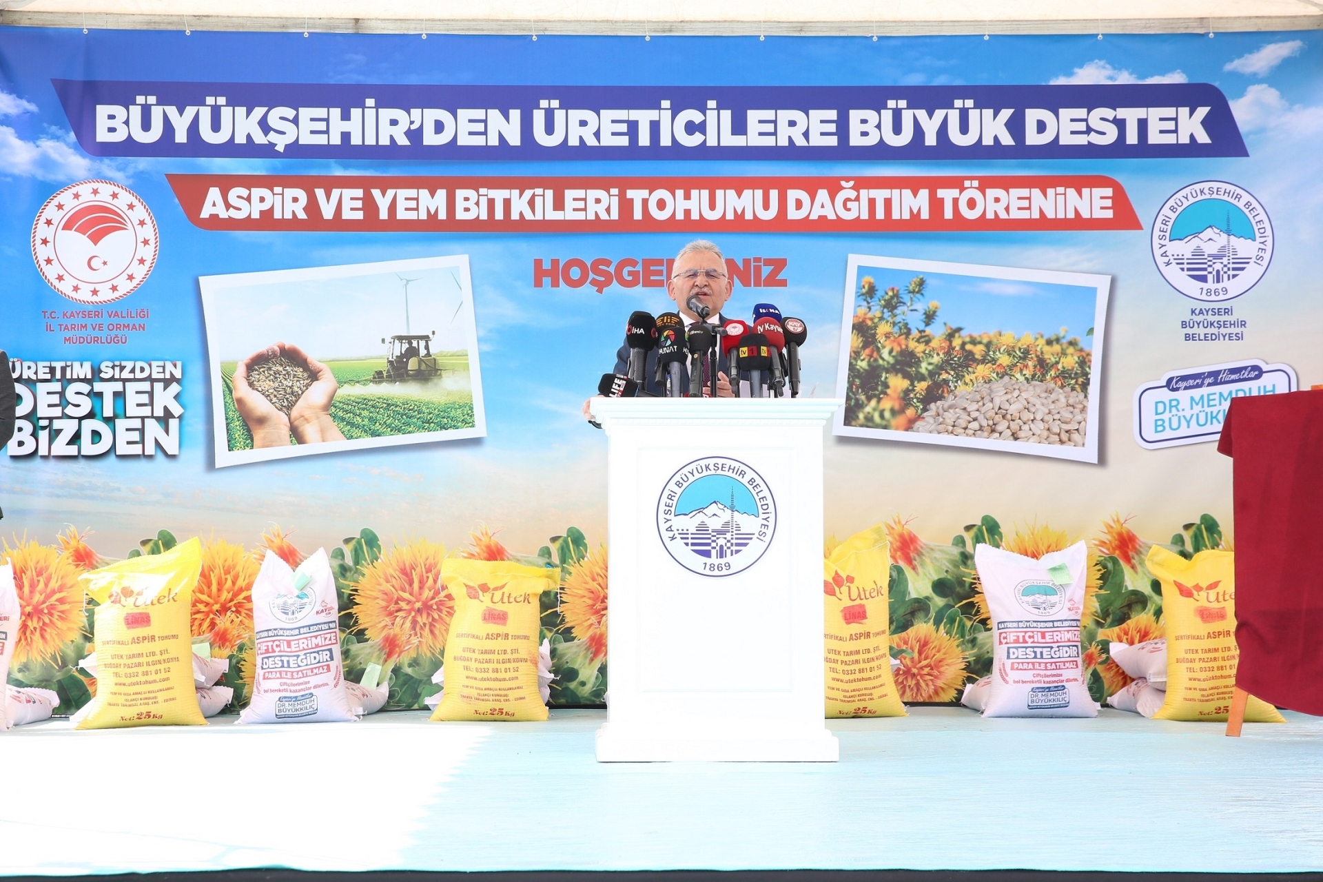 Büyükşehir’den Buğday ve Nohutun Ardından Aspir Hasadı