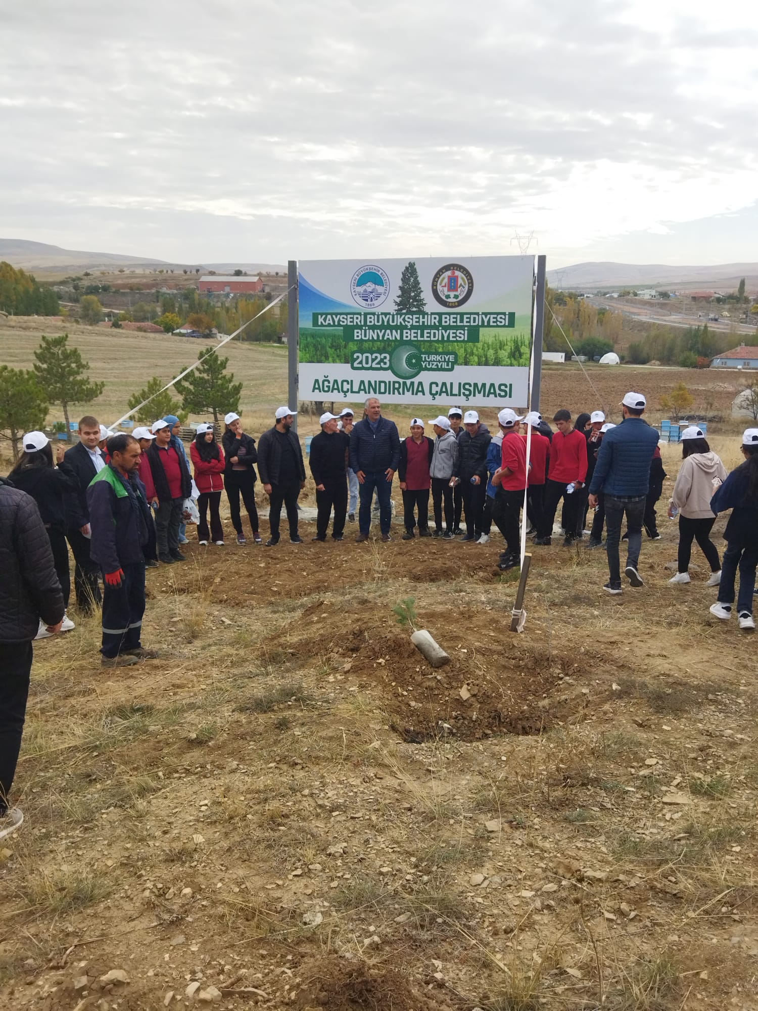 Büyükşehir, Bünyan’da Öğrencilerle 1000 Adet Ağaç Dikti