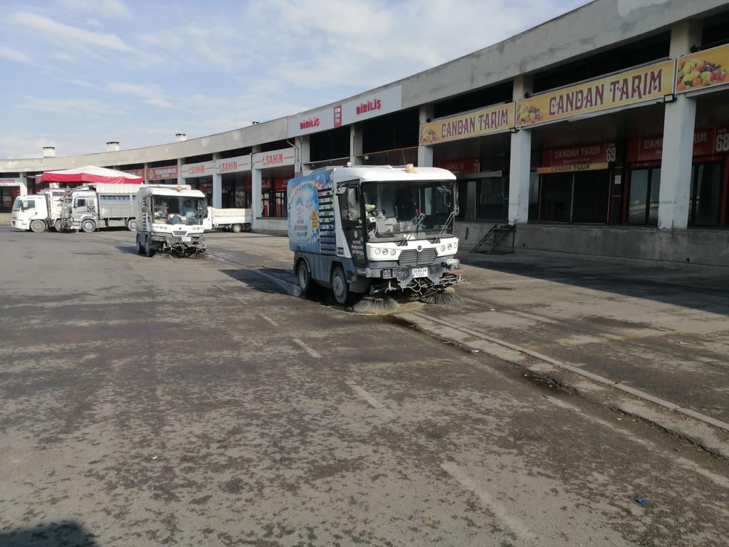 Büyükşehir Hal Kompleksi’nde Kapsamlı Temizlik, Her Yer Pırıl Pırıl