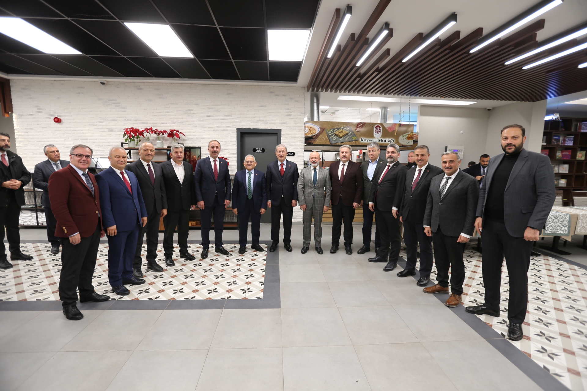 Akar ve Büyükkılıç’tan İlçe Belediye Başkanları ile İstişare Toplantısı