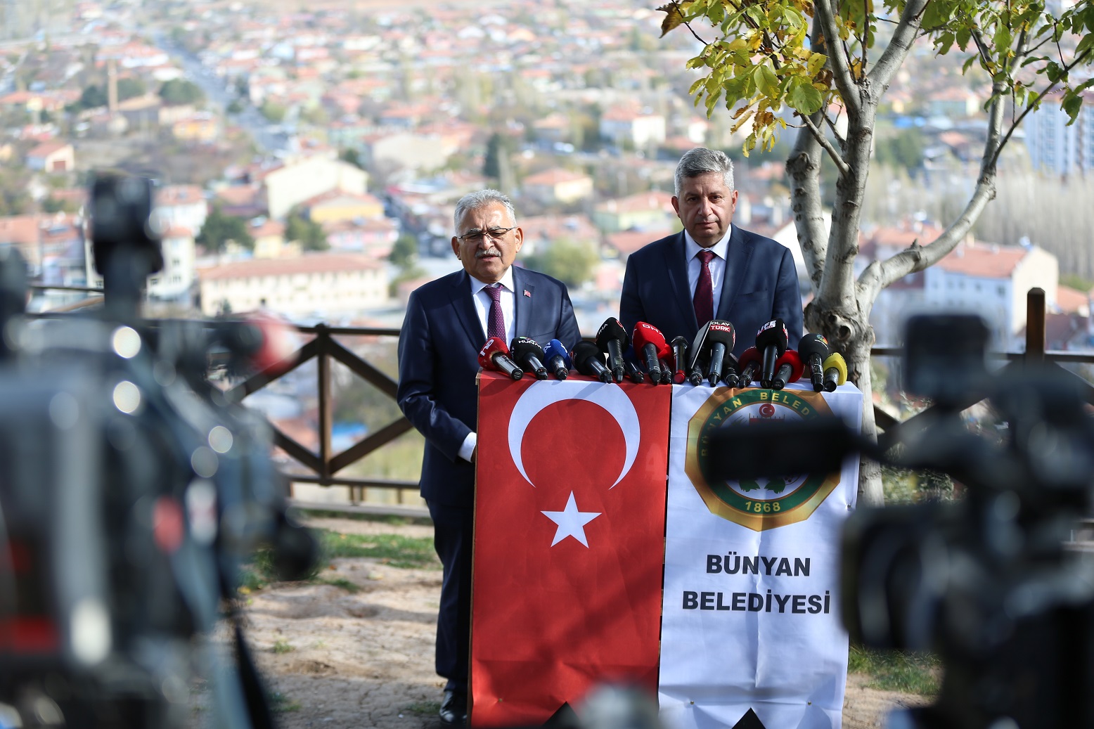 Başkan Büyükkılıç’tan Cam Teras’ta “Birlik Beraberlik” Mesajı