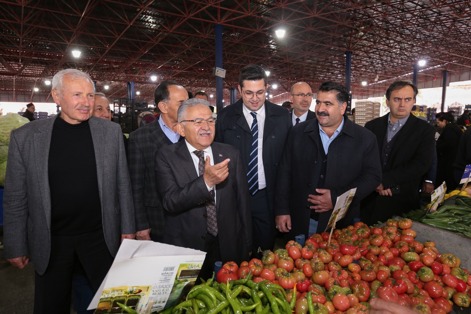 Başkan Büyükkılıç’tan “Pazar Yeri” Ziyareti