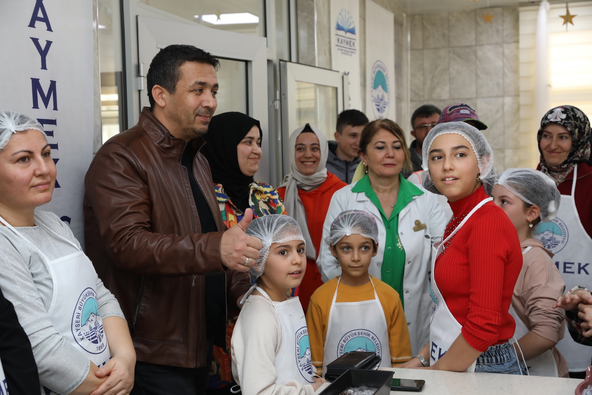 Büyükşehir KAYMEK’ten Anne-Çocuk Mozaik Pasta Yapımı Etkinliği
