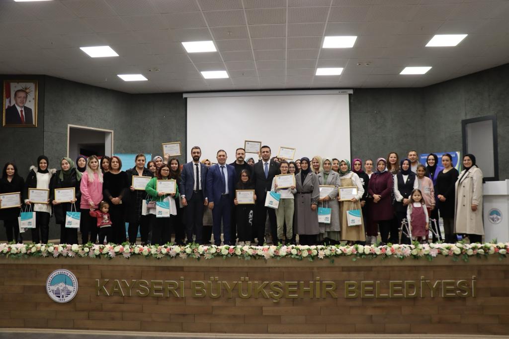 Büyükşehir’in Mutlu Evlilik Akademisi'nde 97 Kişi Sertifikasını Aldı