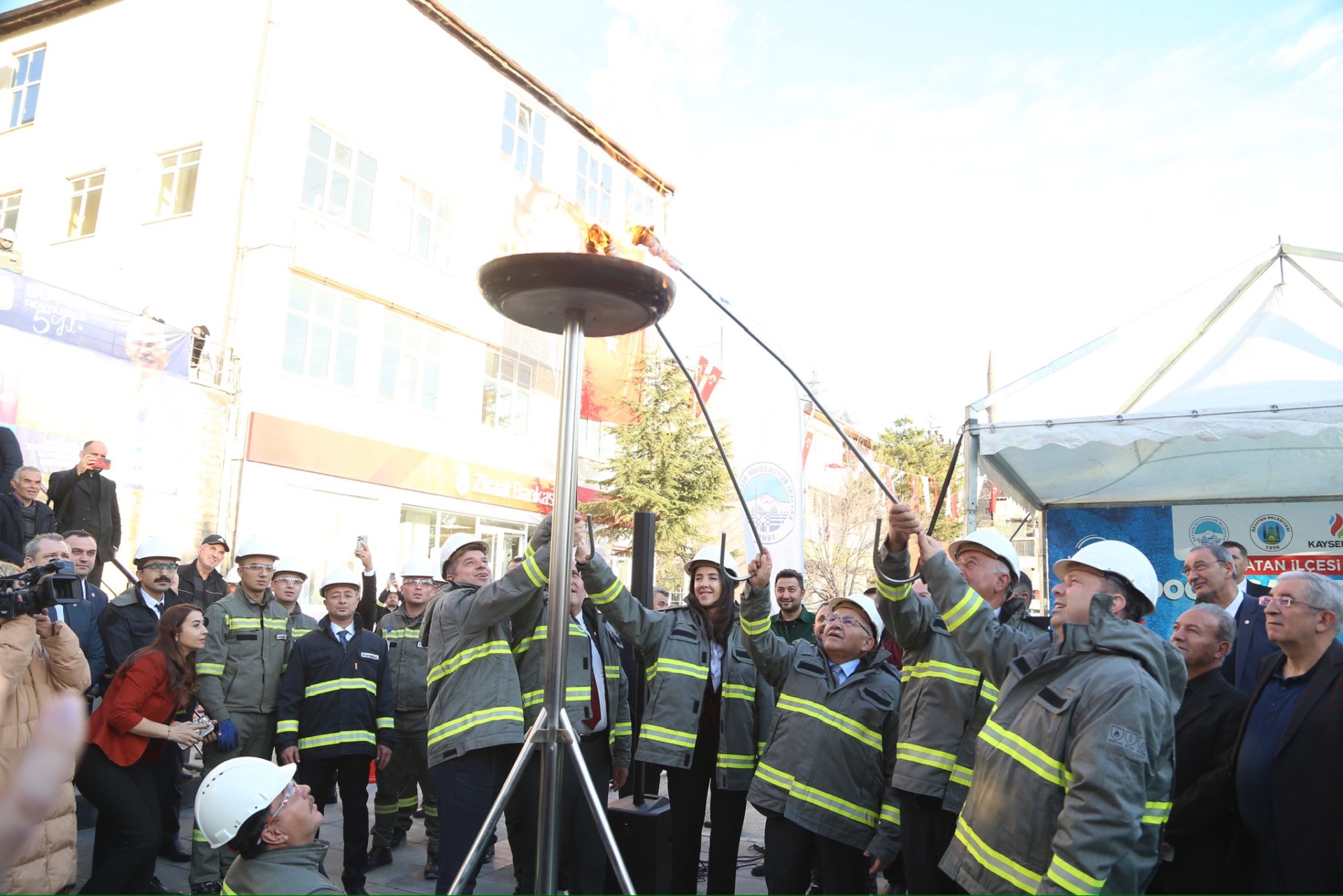 Özvatan’da İlk “Doğal Gaz” Meşalesi Yandı