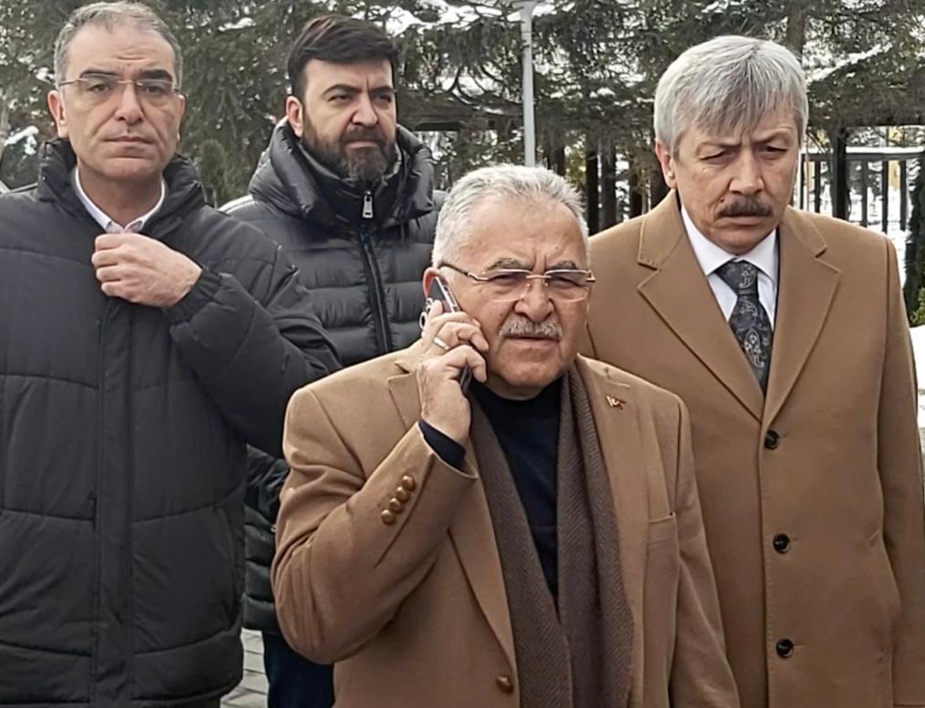Başkan Büyükkılıç, Deprem Bölgesine Yola Çıktı