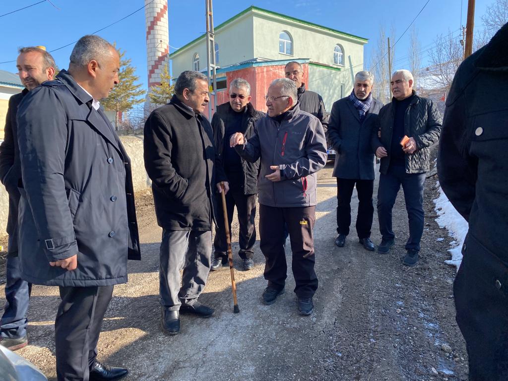 Başkan Büyükkılıç, Sarız’da İncelemelerde Bulundu