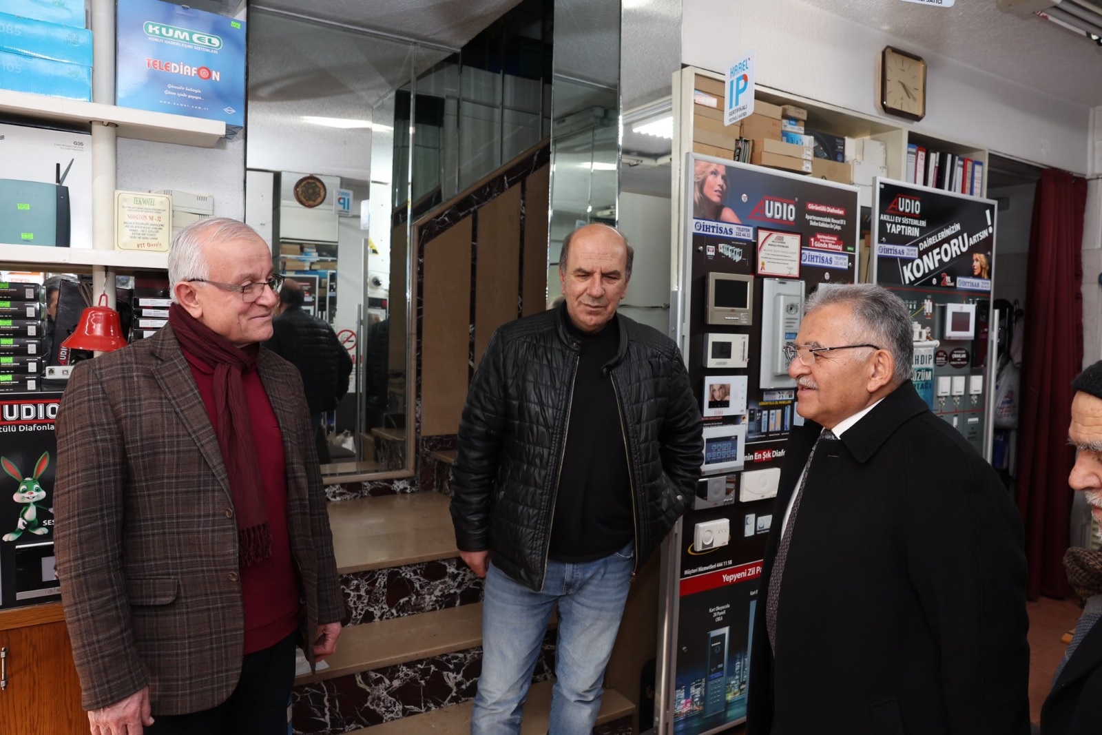Büyükkılıç, Yeraltı Çarşısı ve İstasyon Caddesinde Esnafları Ziyaret Etti